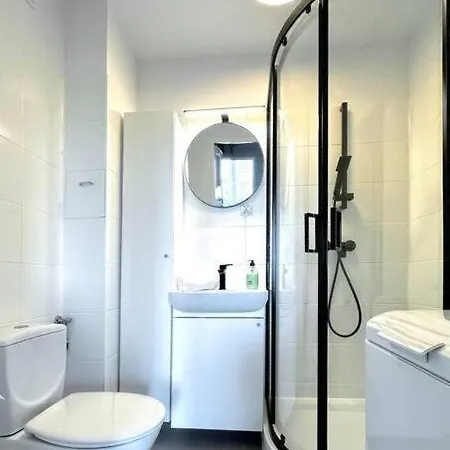 Concierge Anielewicza Apartment